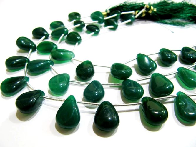 Natural Green Onyx Heart Pear Shape Plain Smooth 10x15 Size  Strand 8 Inches Long