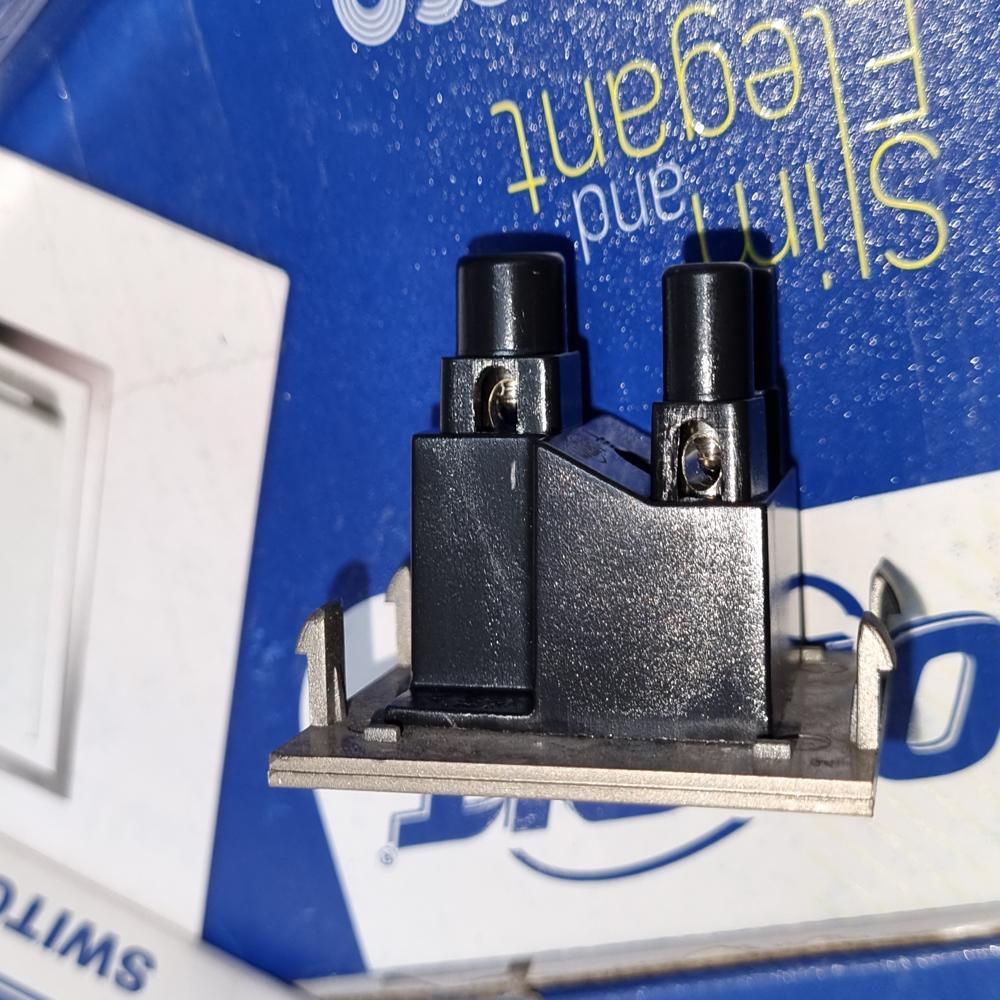 Orbit 10a Socket Grey