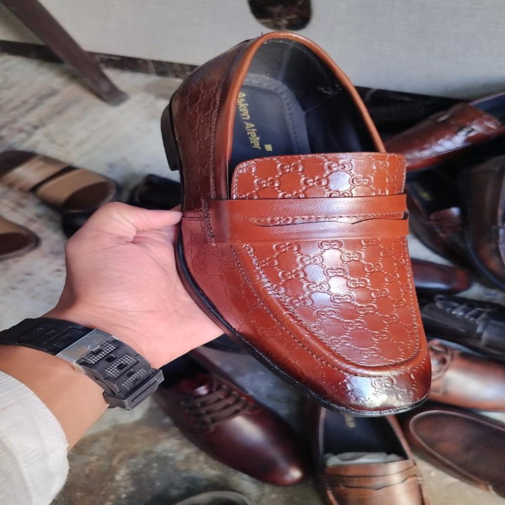 Men Casual Shoes - Color: Different Available