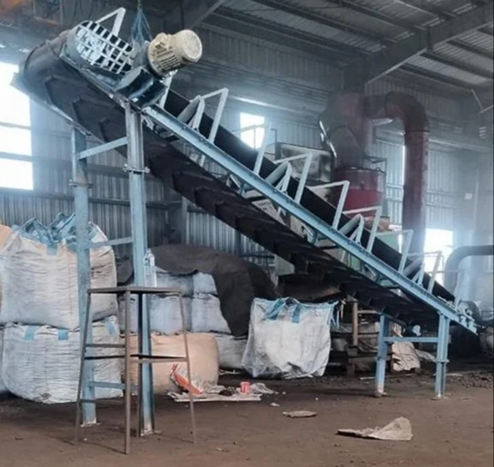 Industrial Belt Conveyor System - Capacity: 1 Ton