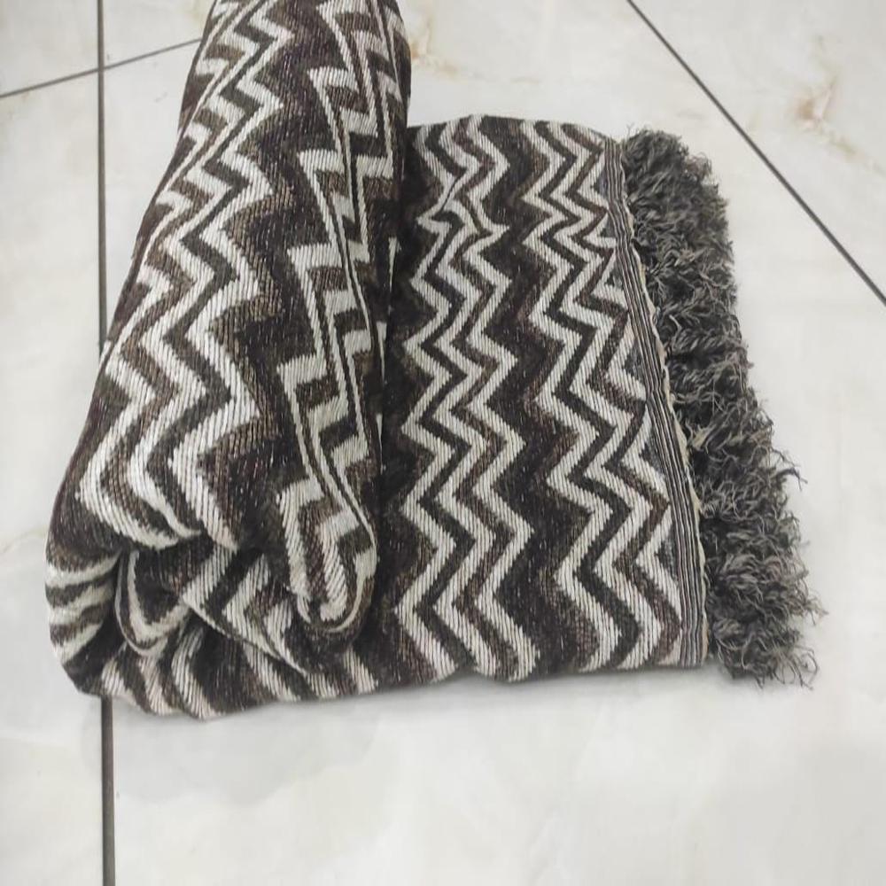 Zigzag Throw - Feature: Shrink-resistant