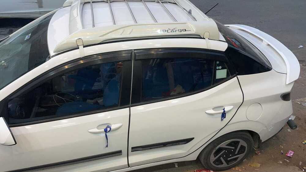 Aura Aerodynamic Luggage Carrier