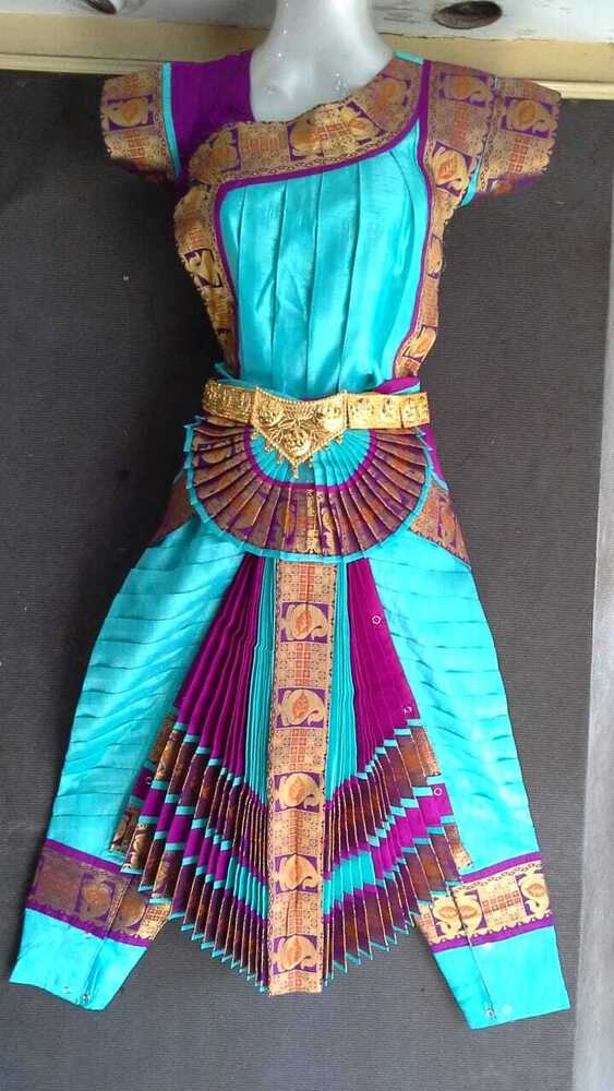 Bharatanatyam costume