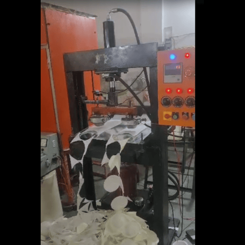 Dona Pattal Making Machine - Accuracy: High Precision - +/- 1 Mm