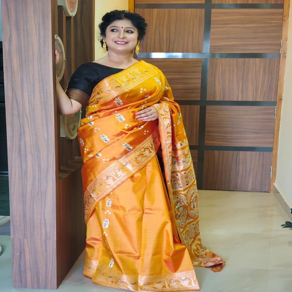 Golden rust Minakari Baluchari saree