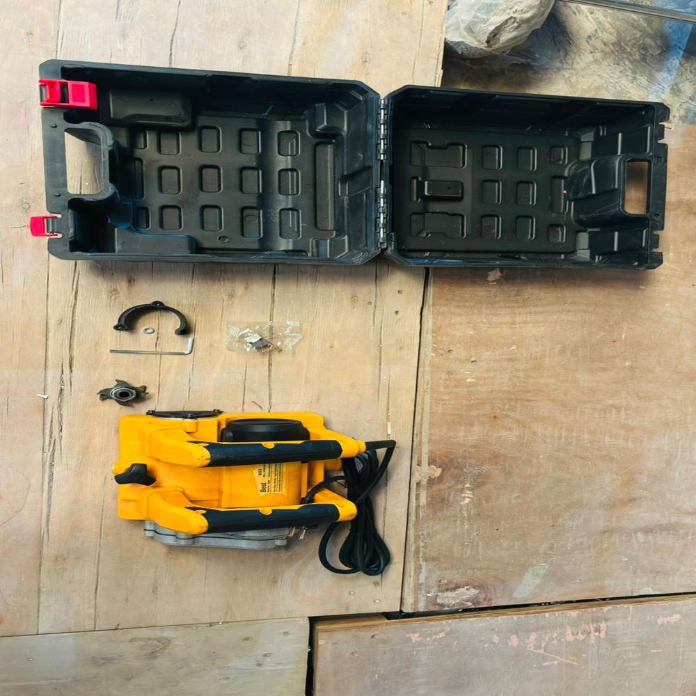 PUTTY SCRAPER MACHINE