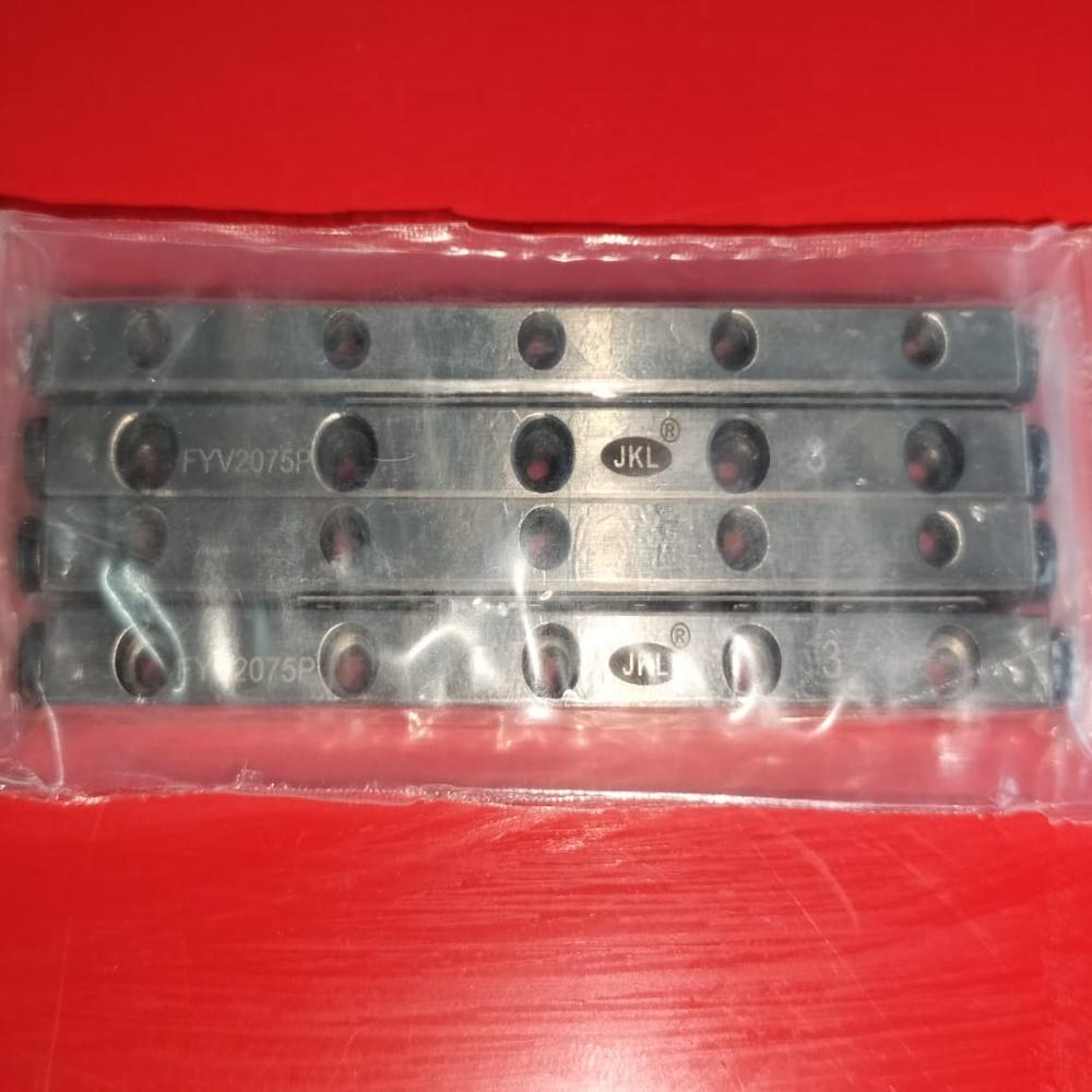 R 2075 X13Z-JKL CROSS ROLLER GUIDE