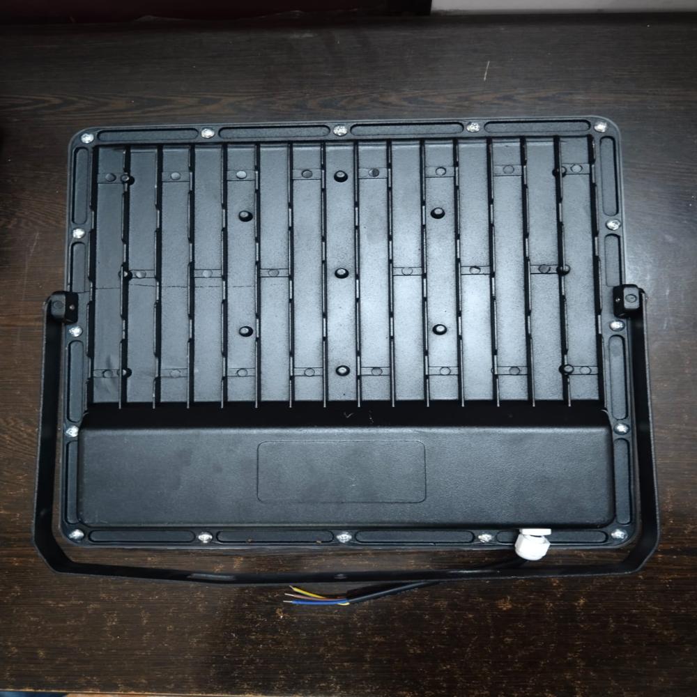 LED FLOOD LIGHT