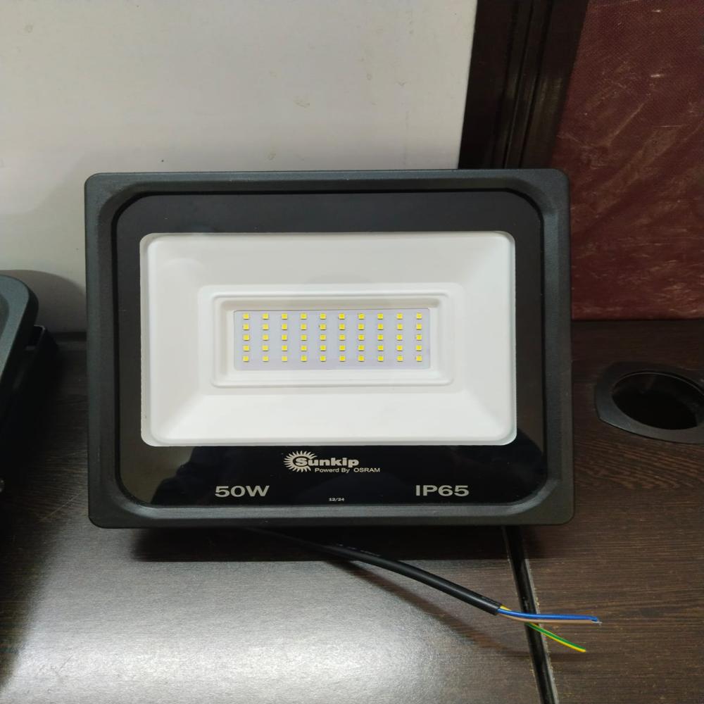 Led Flood Light - Operating Temperature: 6500k Kelvin (K)