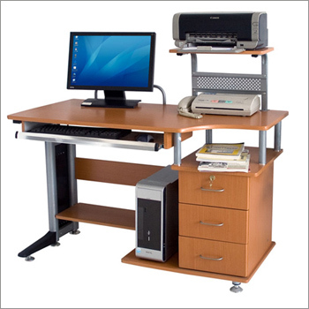 ऑफिस कंप्यूटर टेबल्स