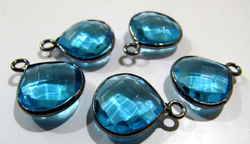 Blue Topaz Quartz Briolette Heart Shape 12mm Single Loop Bezel Connectors Charms