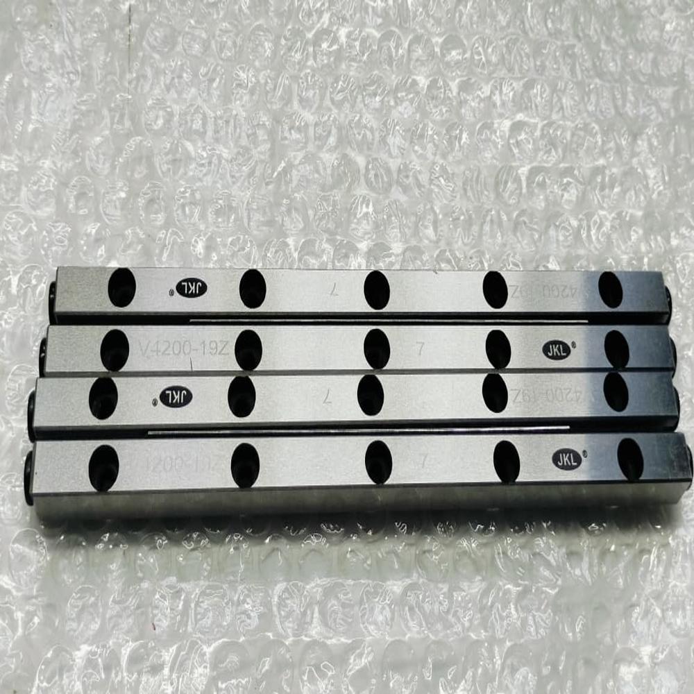 R 4200X 19Z-JKL CROSS ROLLER GUIDE