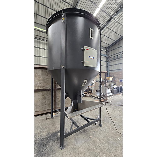 PLASTIC CHIPS VERTICAL MIXER
