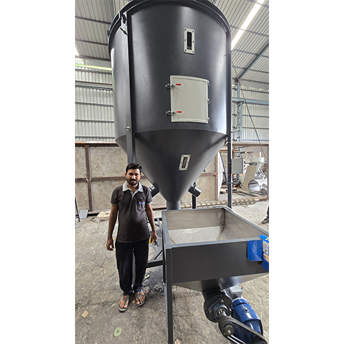 PLASTIC CHIPS VERTICAL MIXER