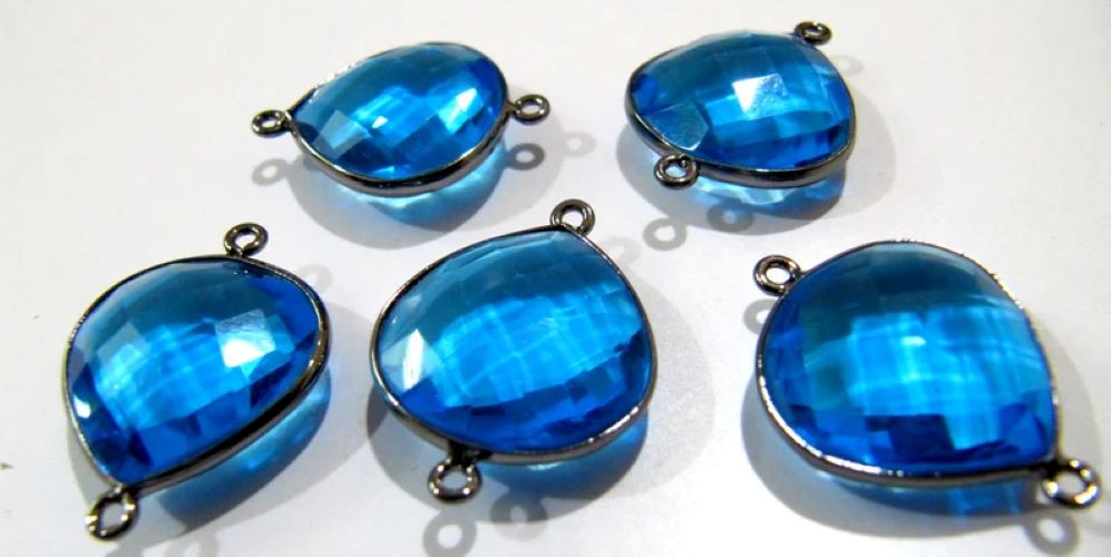 Blue Topaz Quartz Briolette Faceted Heart Shape 16mm Double Loop Bezel Connectors