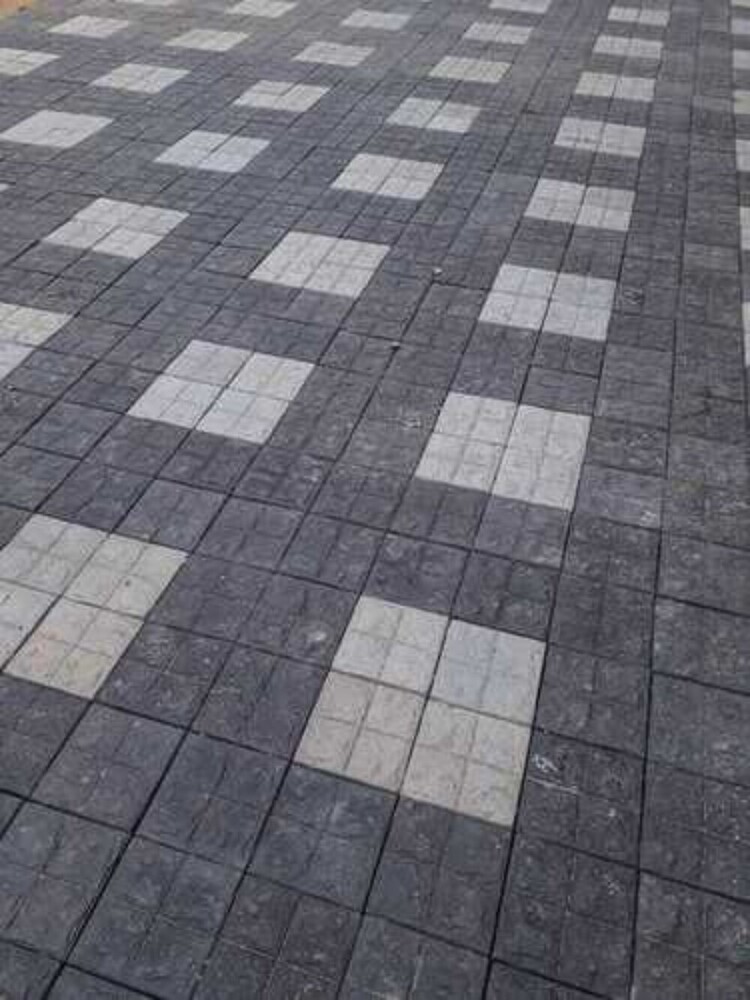 Floor Paver Block - Color: Black & White