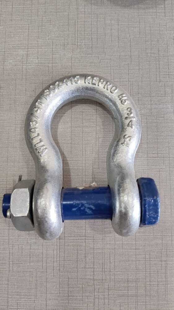 Bow shackles bold type