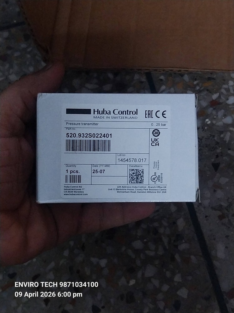 Huba Pressure Transmitter Model 520.932S022401 RANGE 0-25 BAR Output 0 To 10 VDC