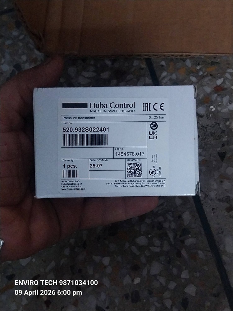 Huba Pressure Transmitter Model 520.932S022401 RANGE 0-25 BAR Output 0 To 10 VDC