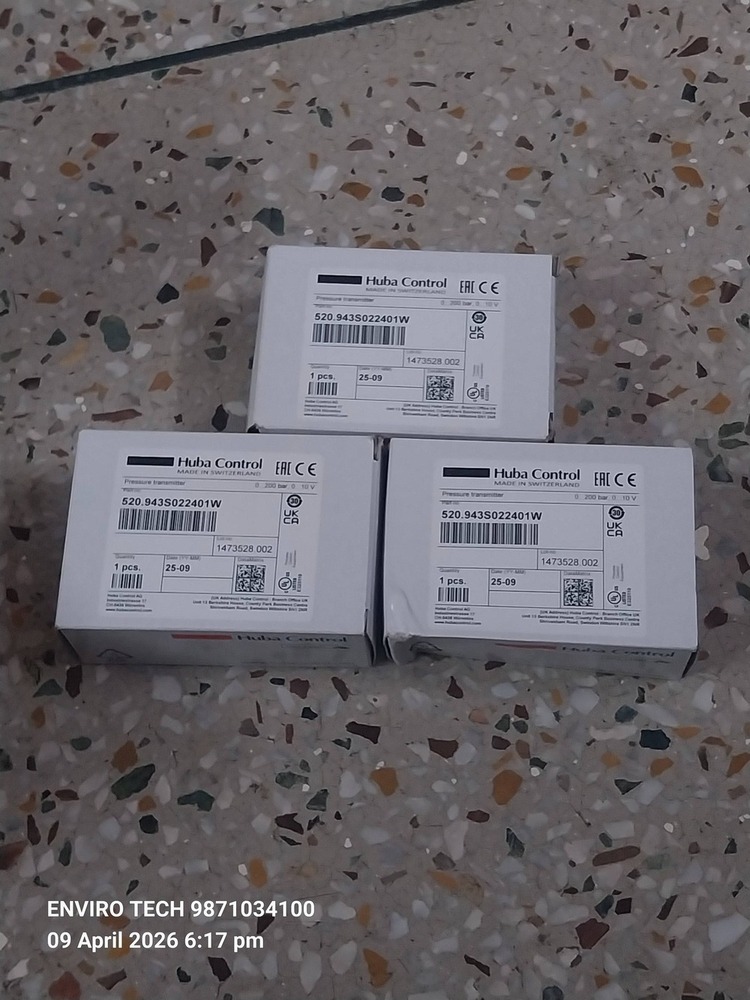 Huba Pressure Transmitter Model 520.943S022401 RANGE 0-200 BAR Output 0 To 10 VDC