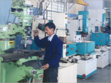 उपकरण कक्ष