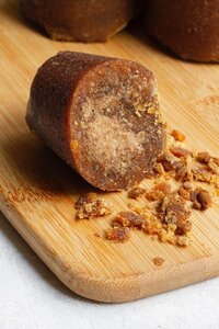 Jaggery Gur