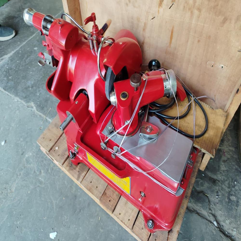 Valve Refacer Machine - 0.5 Hp Power, Valve Stem Capacity 6mm To 14mm, 0 To 90 Degree Adjustment | Semi-automatic Operation, Green Painted Finish, Suitable For Industrial Use, Warranty Included