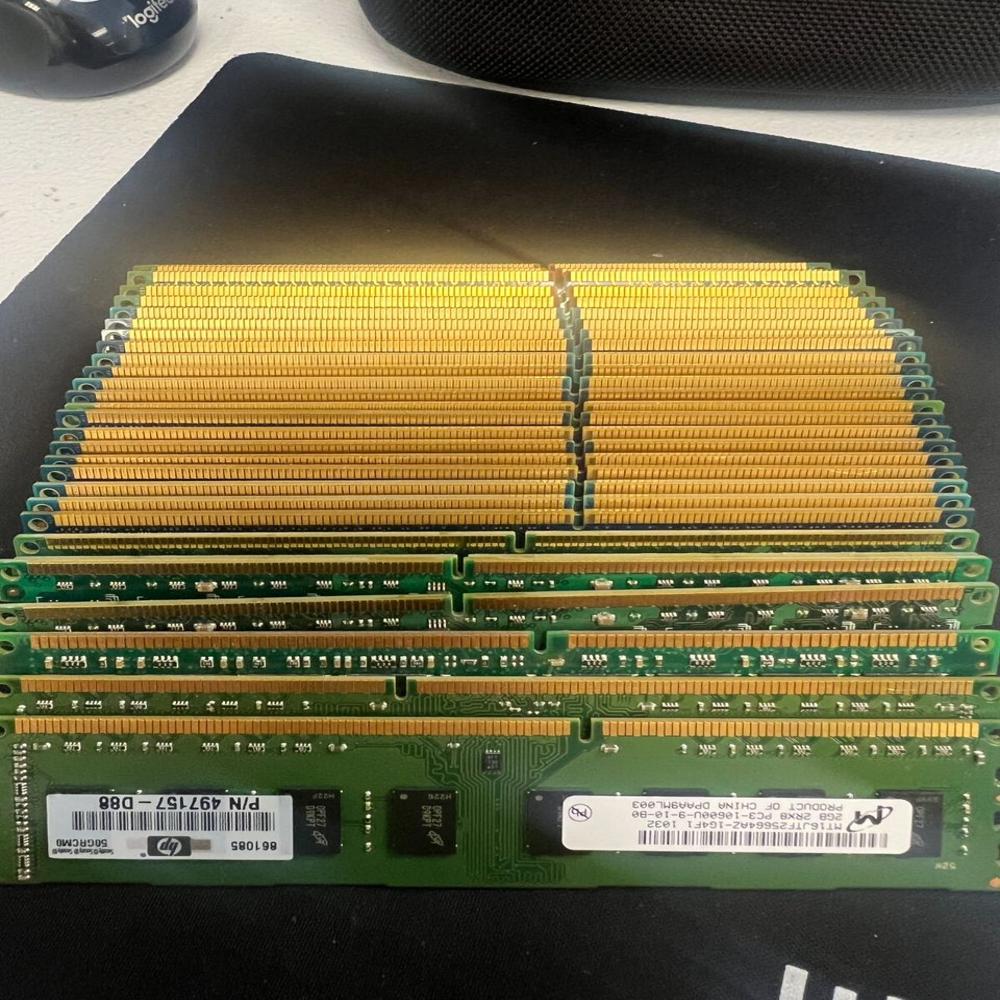 Ceramic CPU processor scrap