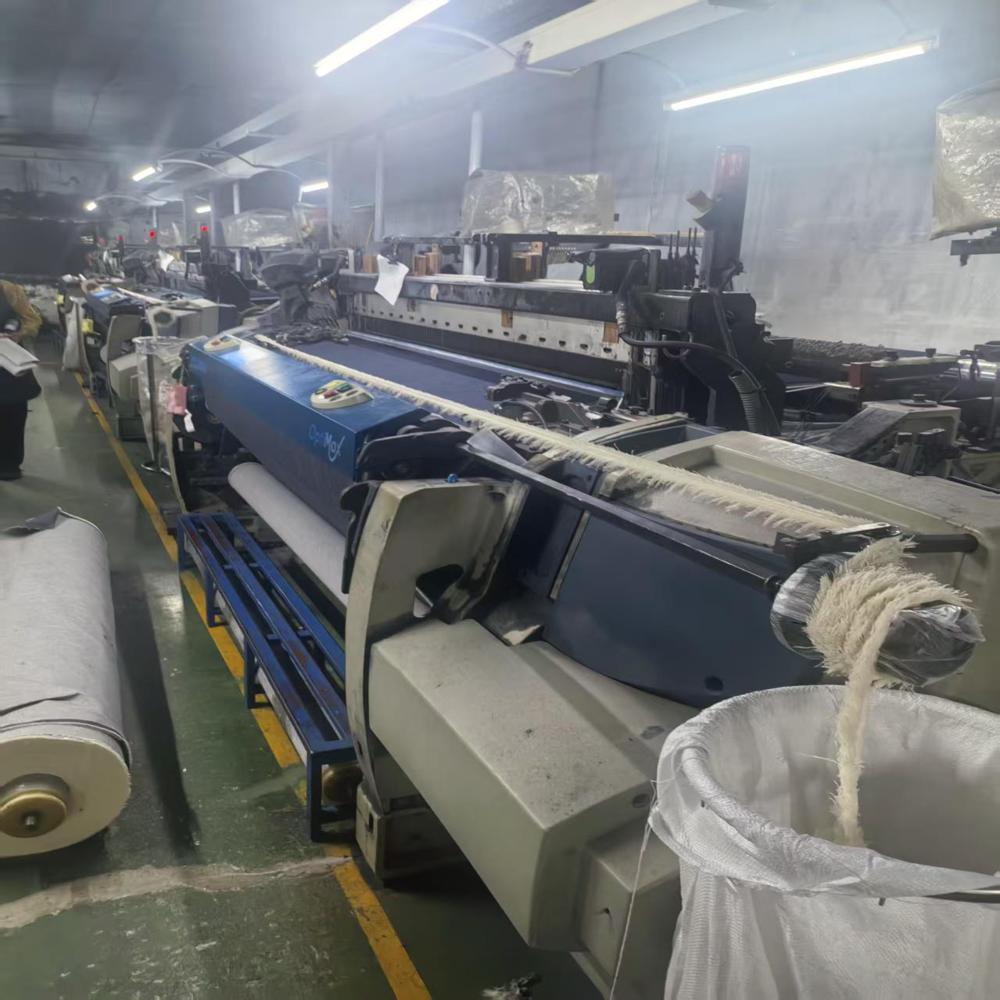 Picanol OptiMax rapier loom
