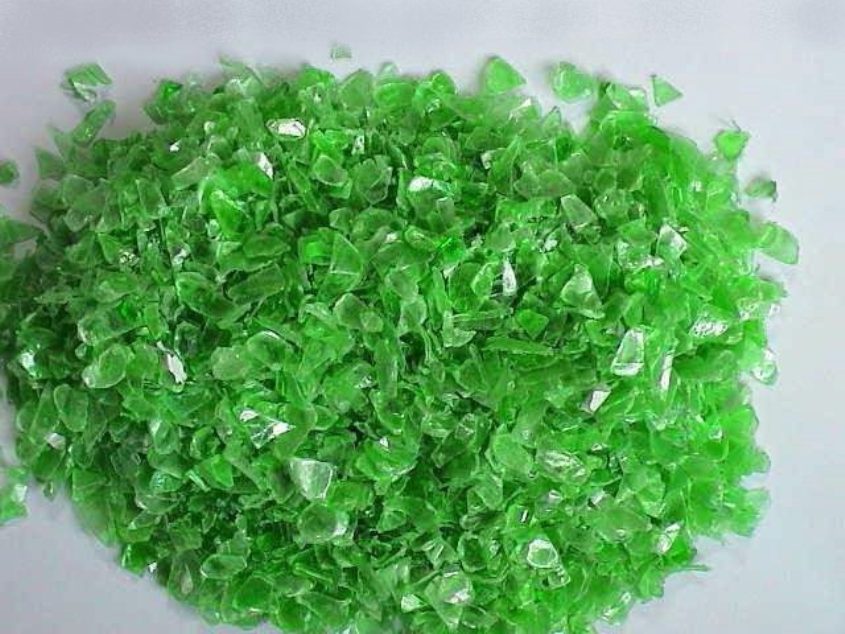 Plastic Pet Flakes - Color: White