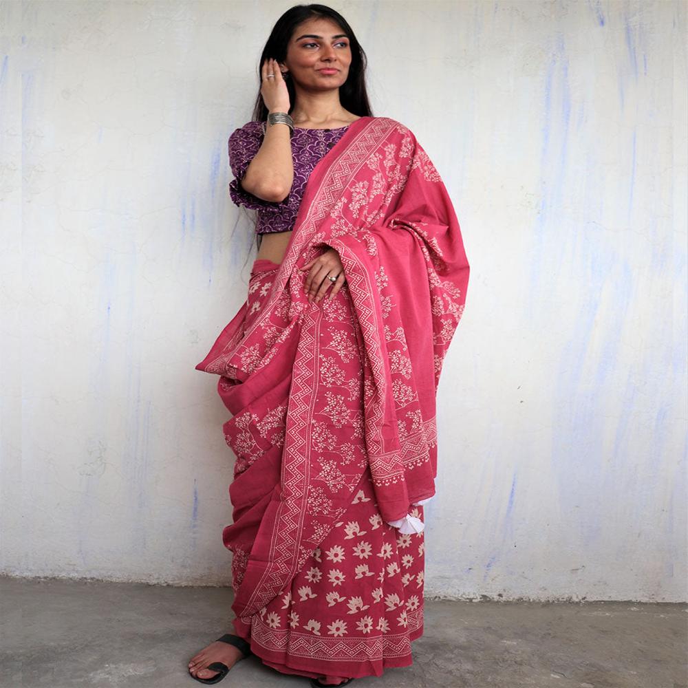 Malmal Cotton Digital Print Pink Saree - Design: Batik