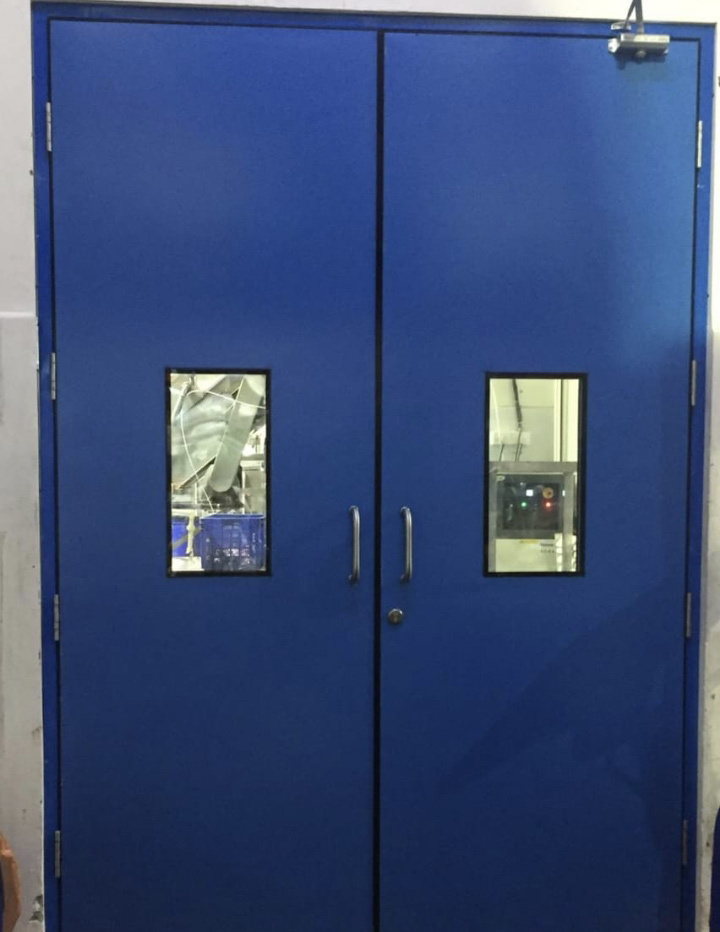 01_Industrial Flush Door