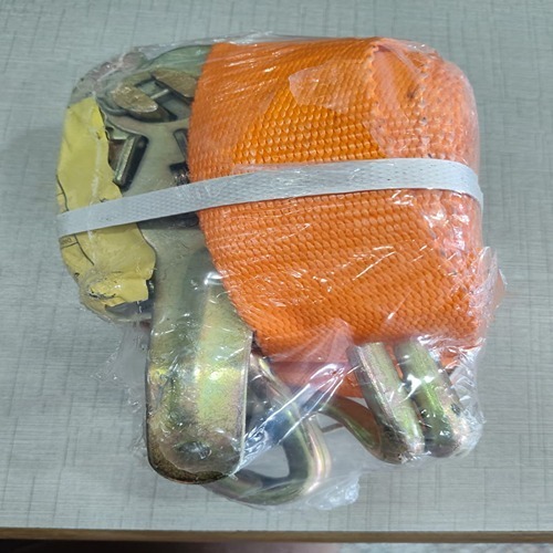 Ratchet lashing belt