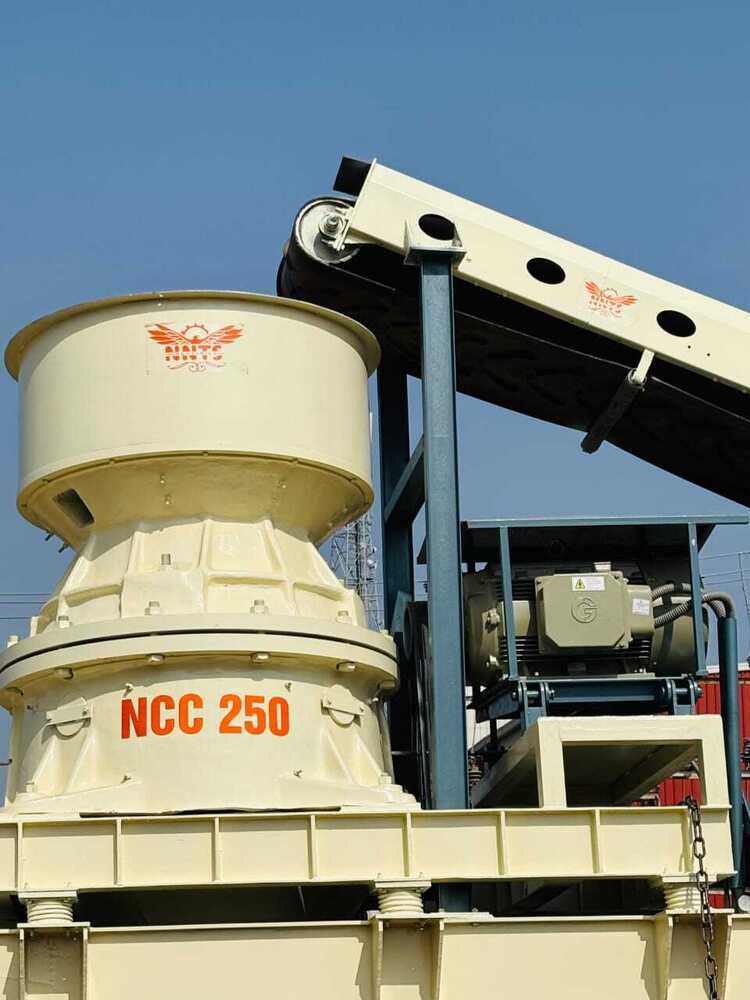 Sand Crusher Machine