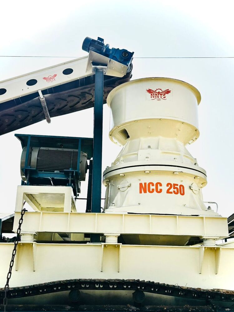 Sand Crusher Machine