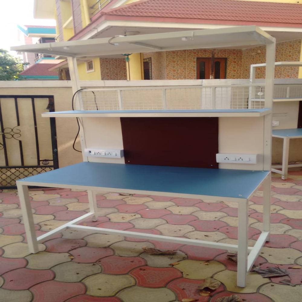 Antistatic Table - Features: High Quality