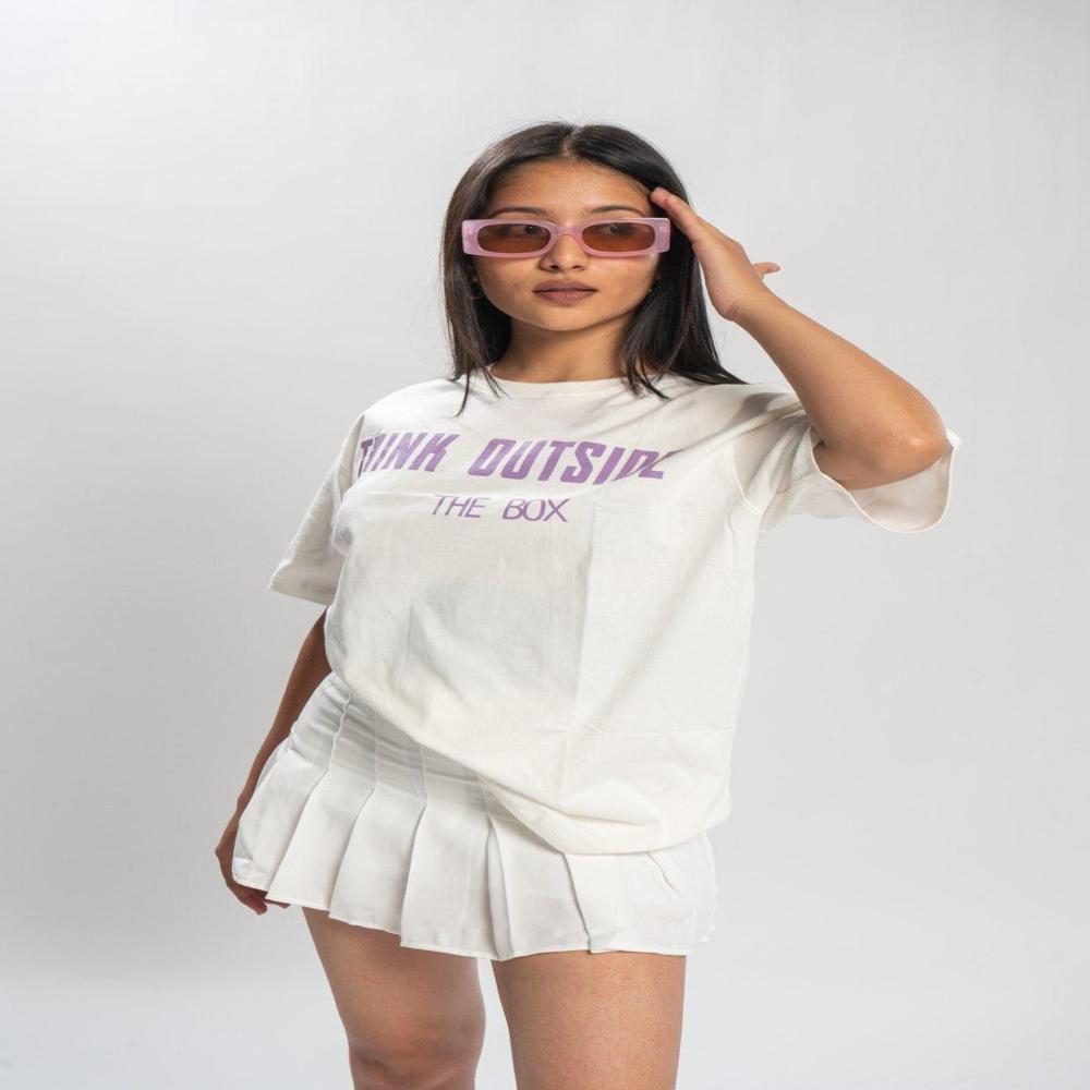 Think Outside The Box Oversize T-Shirt