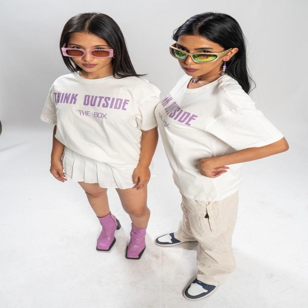 Think Outside The Box Oversize T-Shirt