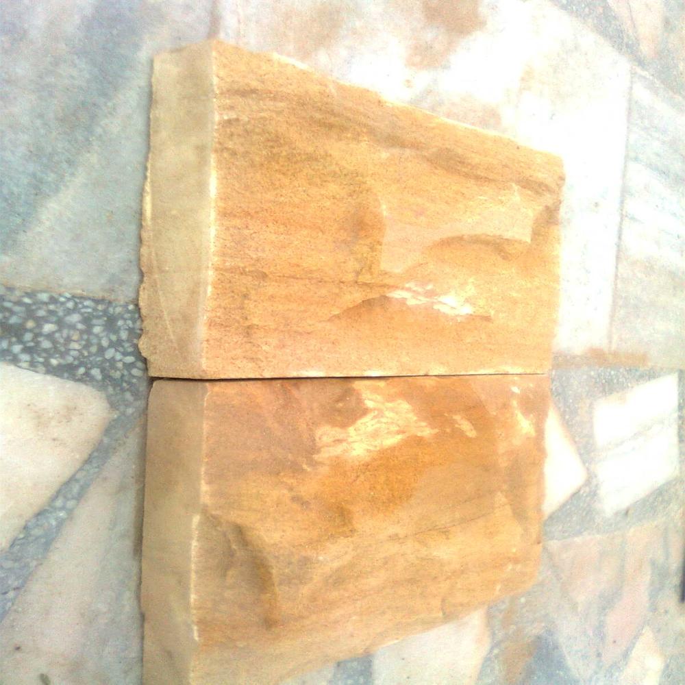 Teak Sandstone Cobbles - Size: Standard