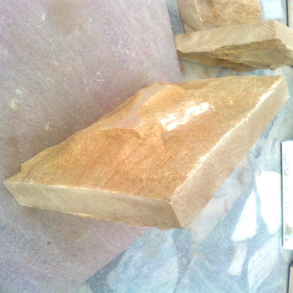 Teak Sandstone Cobbles - Size: Standard