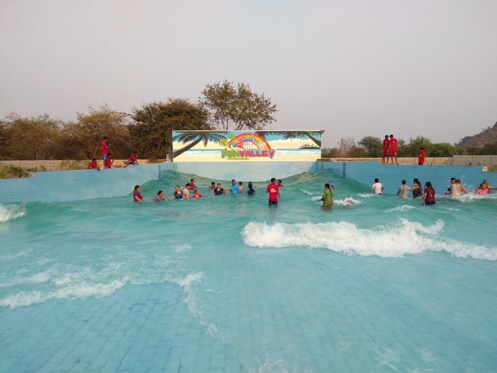 Wave Pool Installation