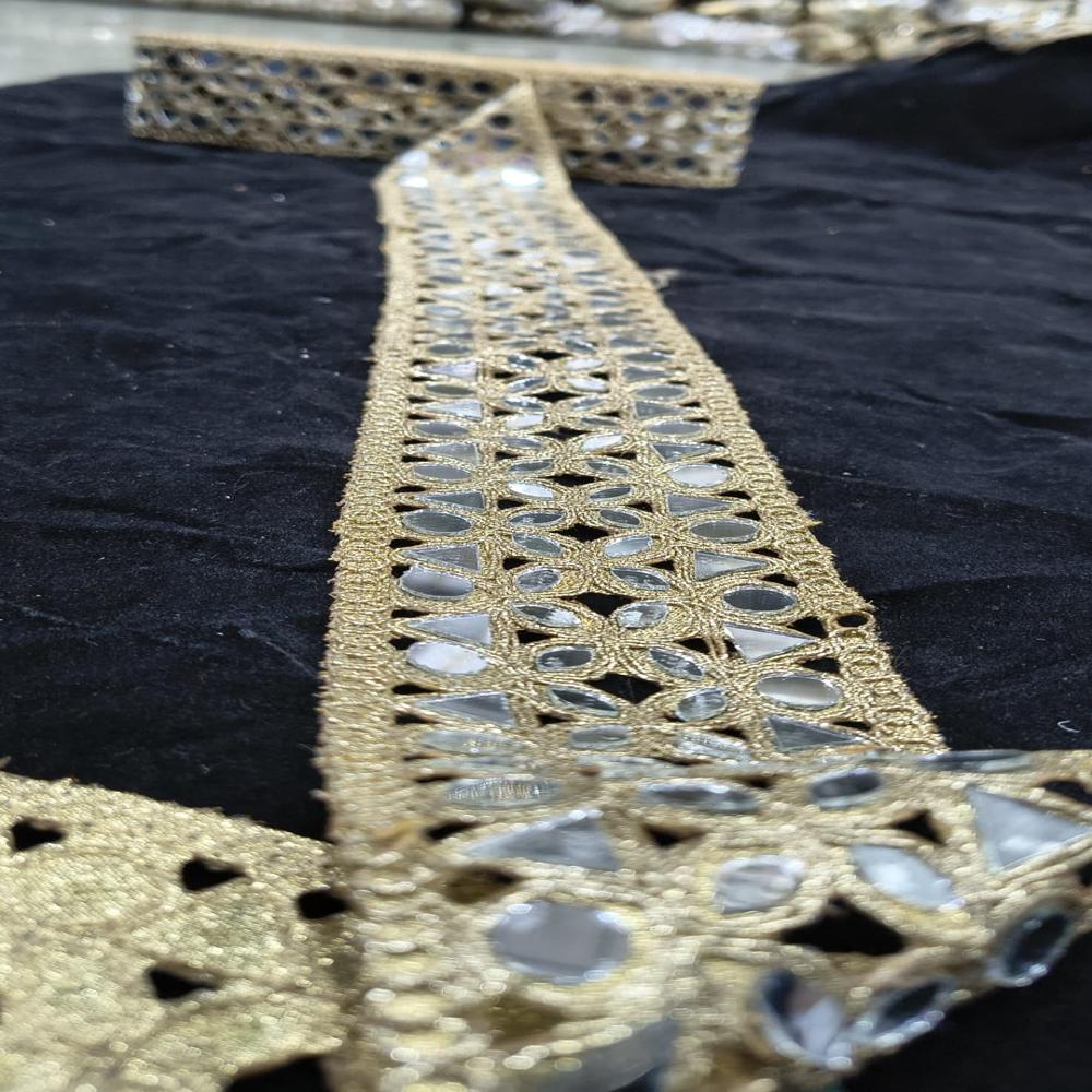Mirror Lace - Color: Palmet