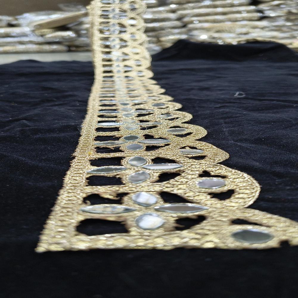 Mirror Lace - Color: Palmet