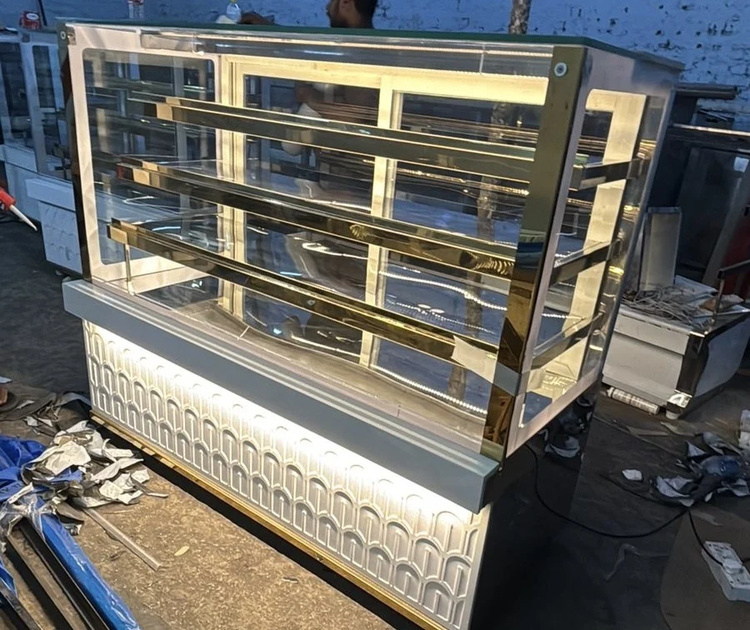 3.5 Feet Stainless Steel Cake Display Counter - Color: Silver & Transparent