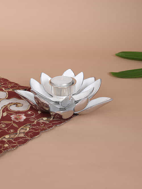 lotus-shape tealight candle holders