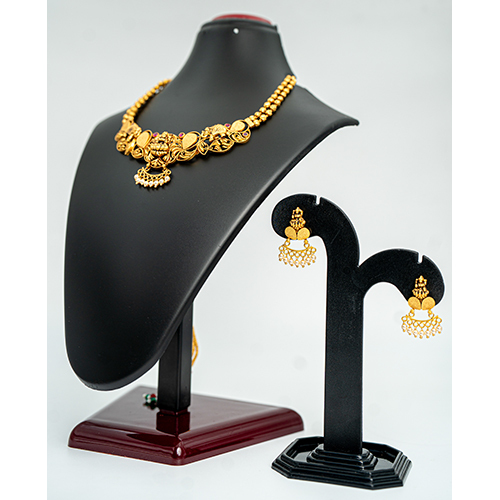 Ladies Gold Necklace Set