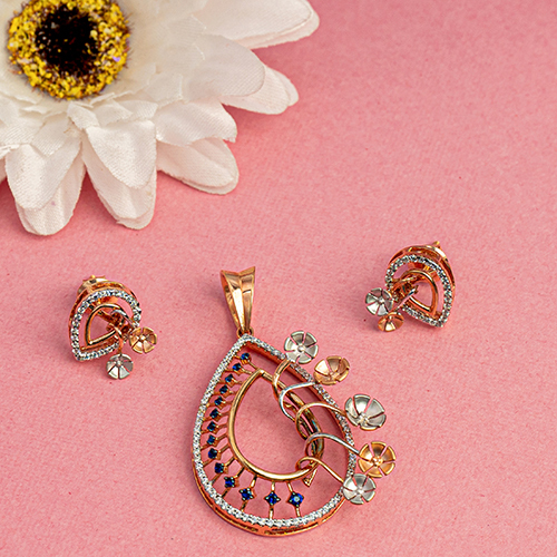 Ladies Gold Pedant Set