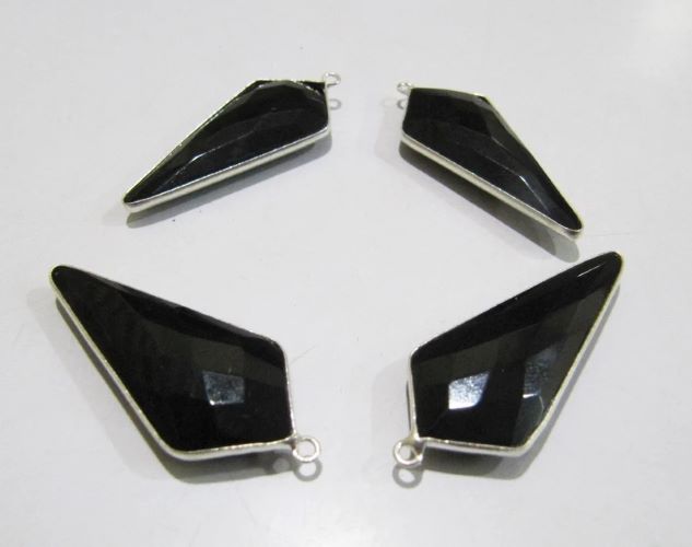 Natural Black Spinel Briolette Faceted 15x35mm Arrowhead Single Loop Bezel Connector charm