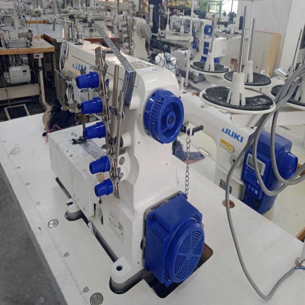 Jin F1f Flat Bed Flatlock Sewing Machine - Color: Multiple