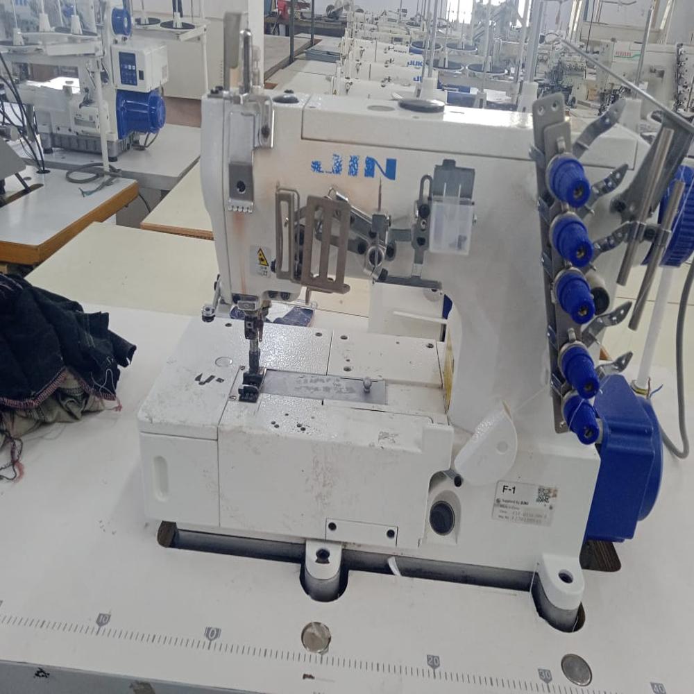 Jin F1f Flat Bed Flatlock Sewing Machine - Color: Multiple